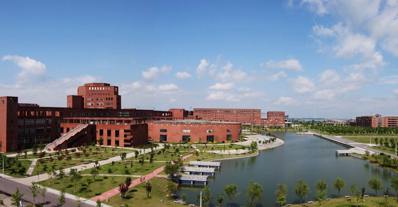 江西師范大學(xué)旭潔洗地機(jī)客戶案例-<a href=http://www.appviabenifit.com target=_blank class=infotextkey>洗地機(jī)生產(chǎn)廠</a>家